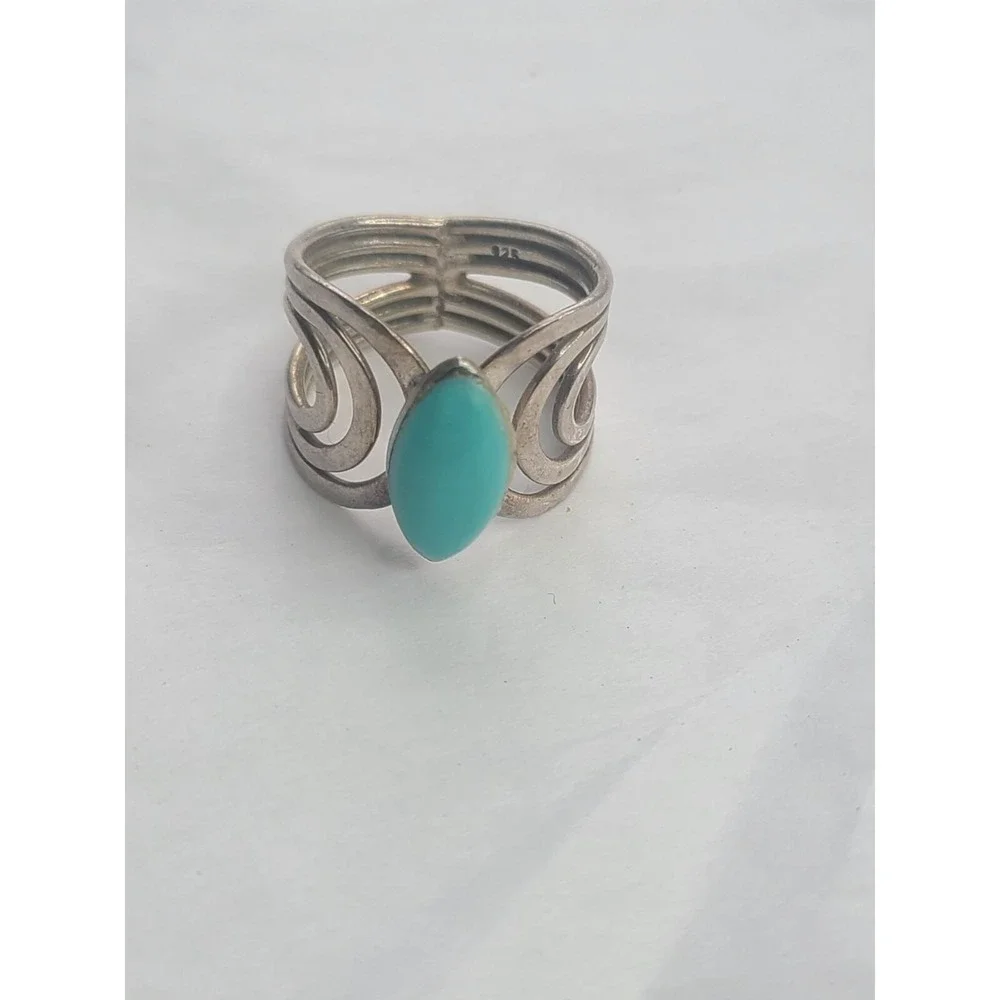 Sterling Silver Turquoise Ring With Swirly Design - Size 9 - Add Some Bling To Y